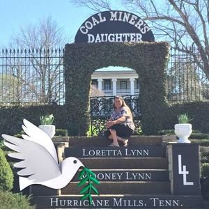 Meet your Posher, Lou